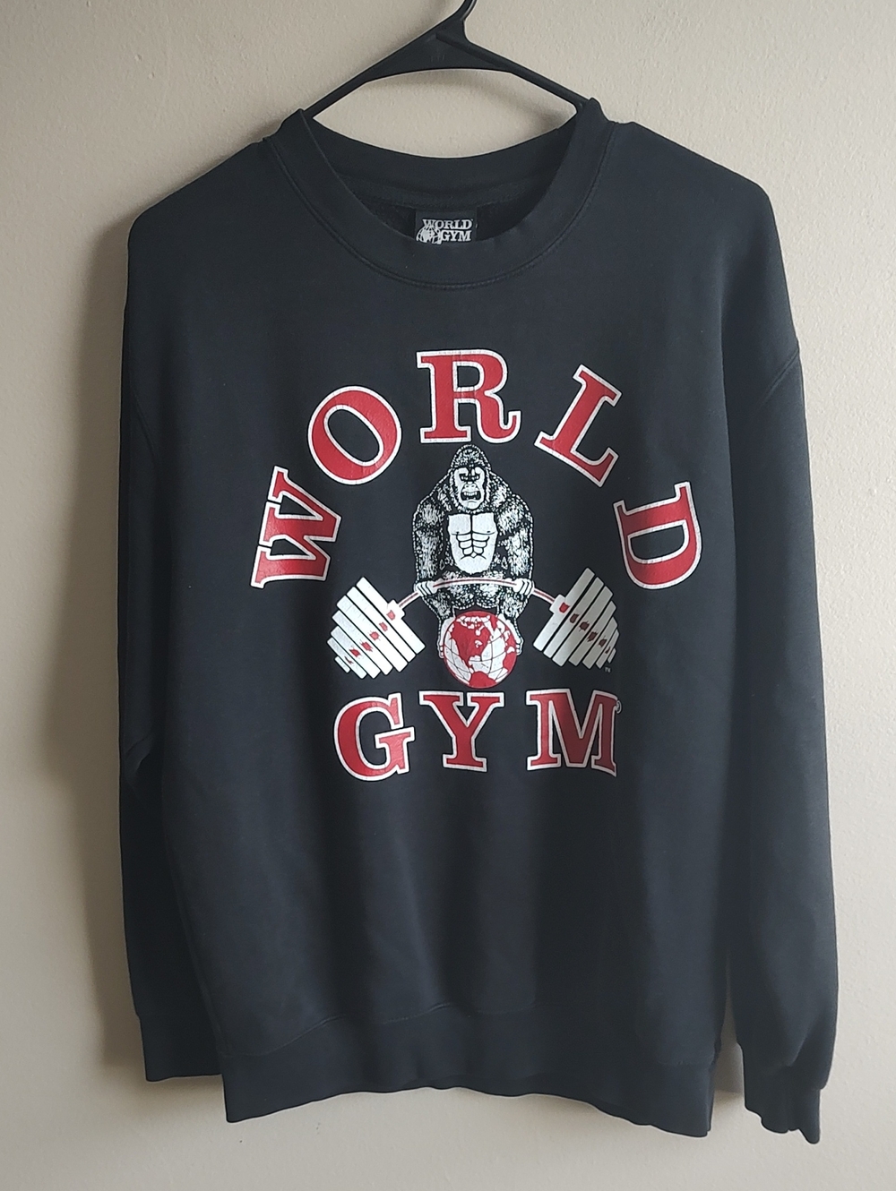 WORLD GYM Pullover Black Sweatshirt Men's Size Medium Very Good Condition
